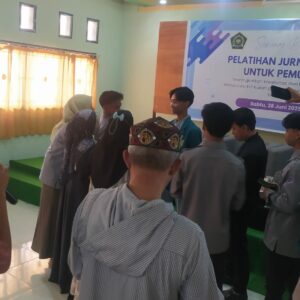 Tingkatkan Kreativitas Mahasiswa, IAIQH Gelar Pelatihan Jurnalistik untuk Pemula
