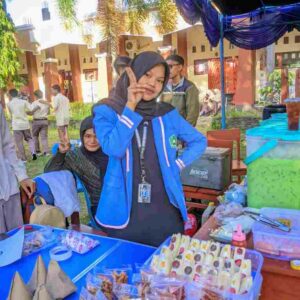 Milad ke-21 MAN Lombok Barat: Siswa Belajar Jadi Wirausahawan Mandiri Lewat Bazar