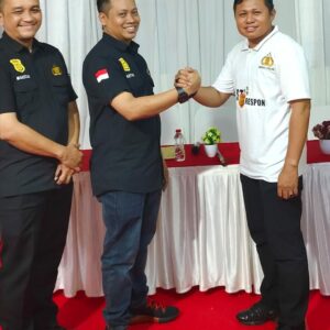 DPP Fast Respon Indonesia Center Resmi Lantik H. Syukron Hadi Jadi Ketua DPW NTB