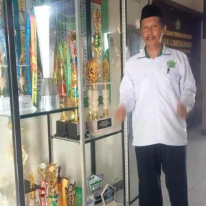 Kado 2025: MAN Lobar Rilis Buku Prestasi 350 Halaman