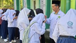 Momen Hangat Halalbihalal di MTsN 2 Lombok Barat: Pererat Kebersamaan Pasca-Lebaran